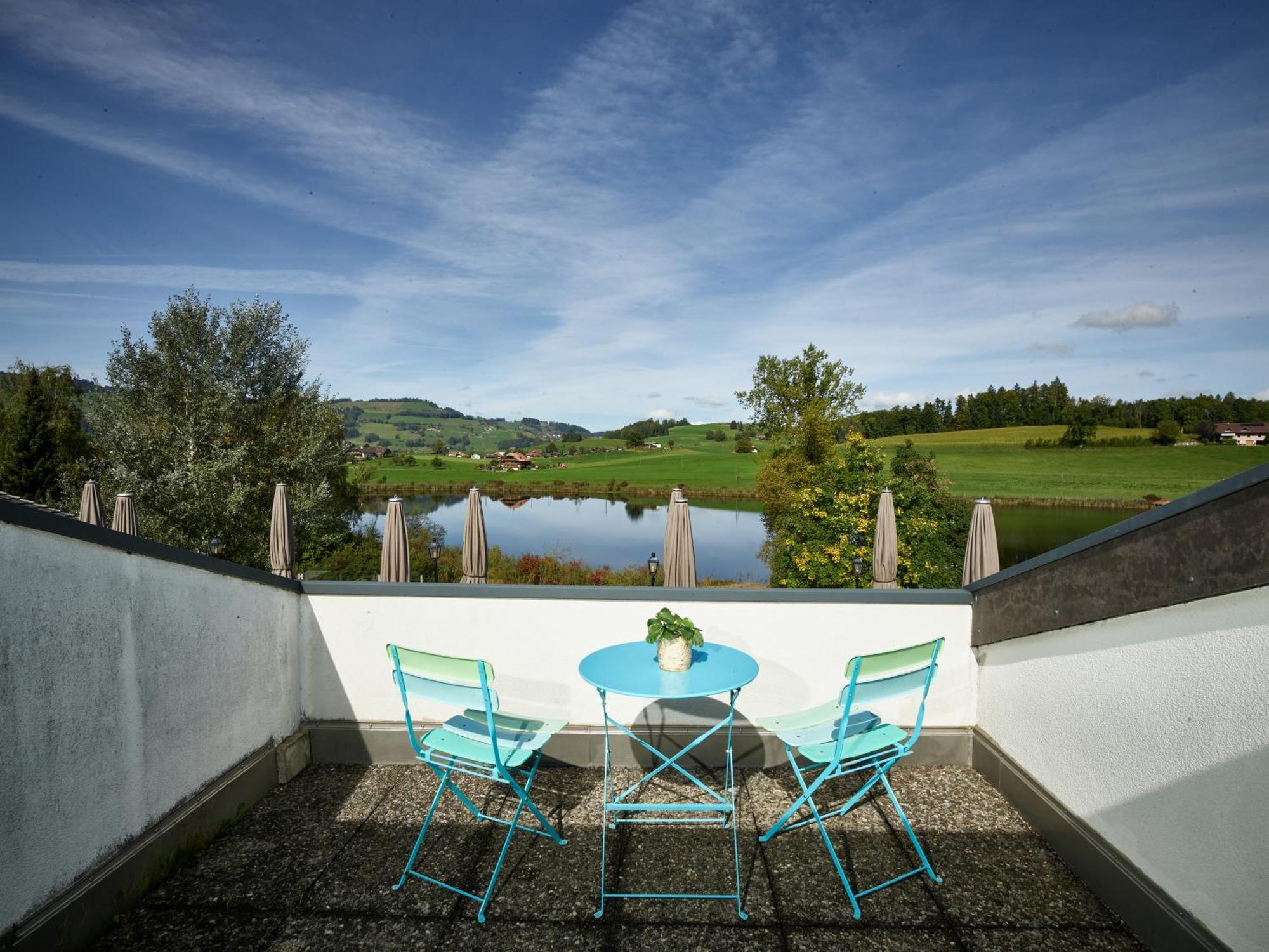 Erlebnisland Grizzlybaer Hotell Langenbuhl Exteriör bild